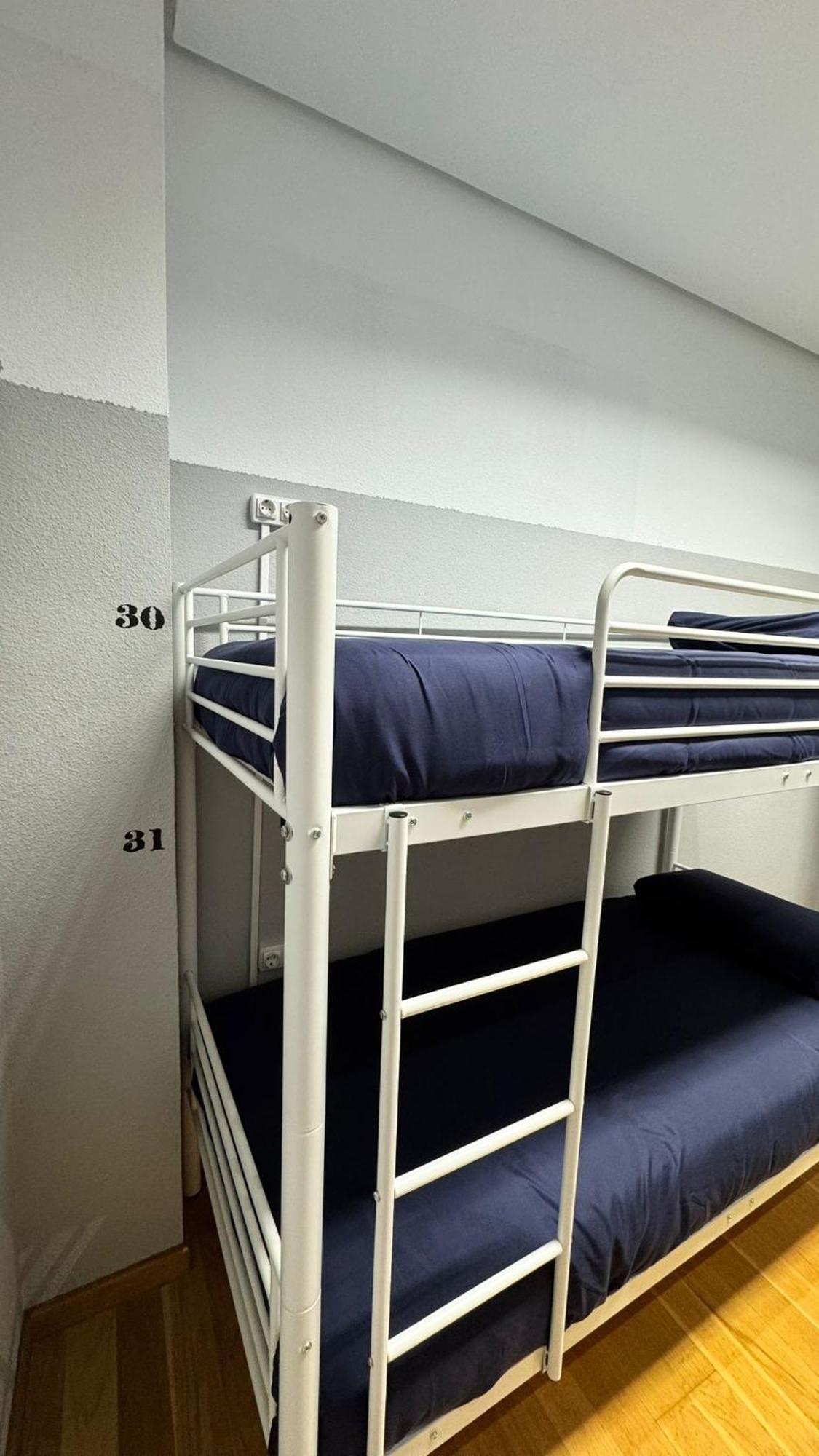 מדריד Hostel Puerta Del Angel מראה חיצוני תמונה