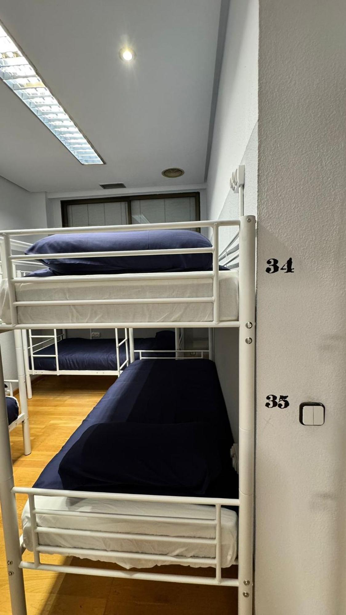מדריד Hostel Puerta Del Angel מראה חיצוני תמונה