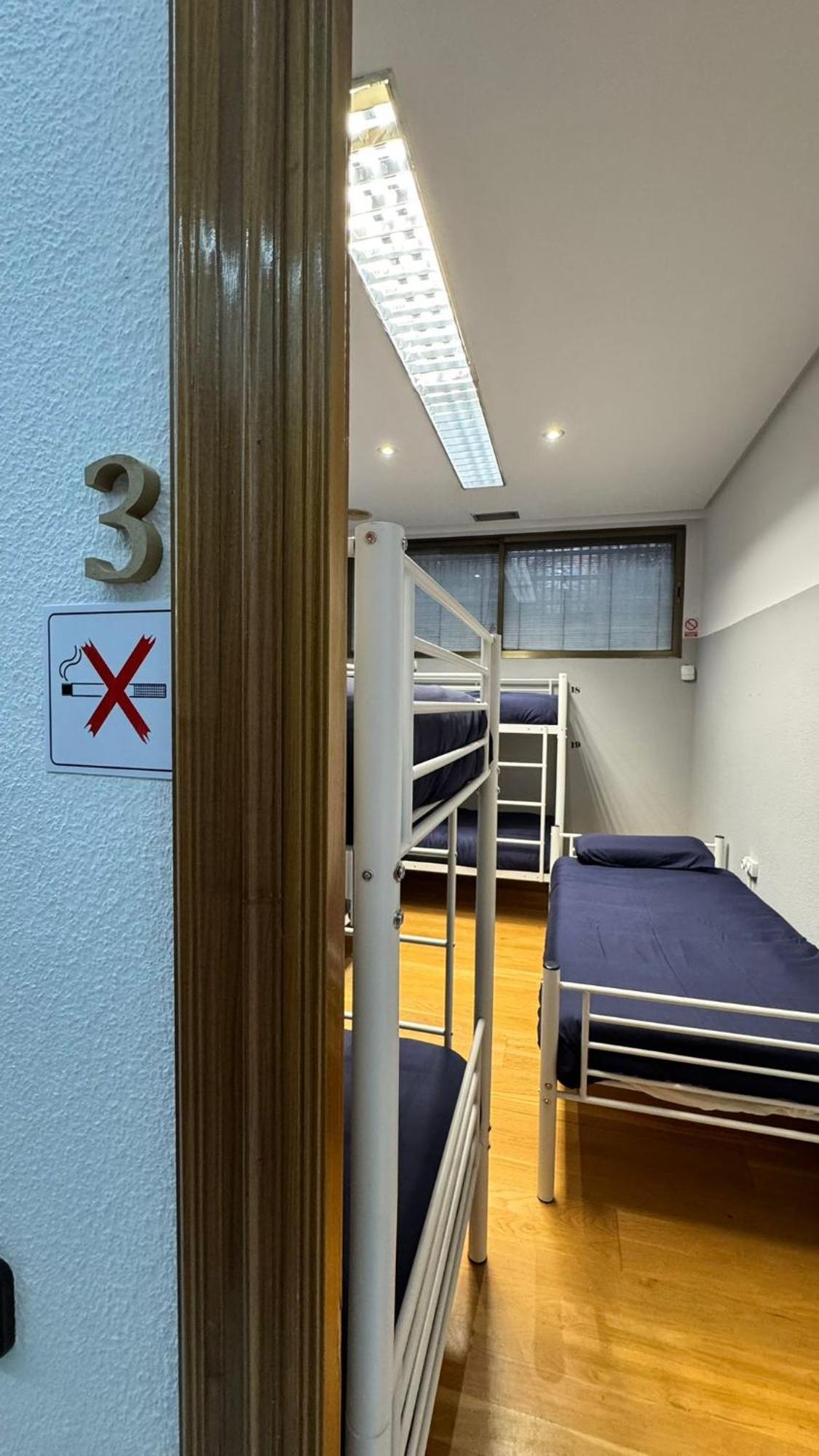 מדריד Hostel Puerta Del Angel מראה חיצוני תמונה