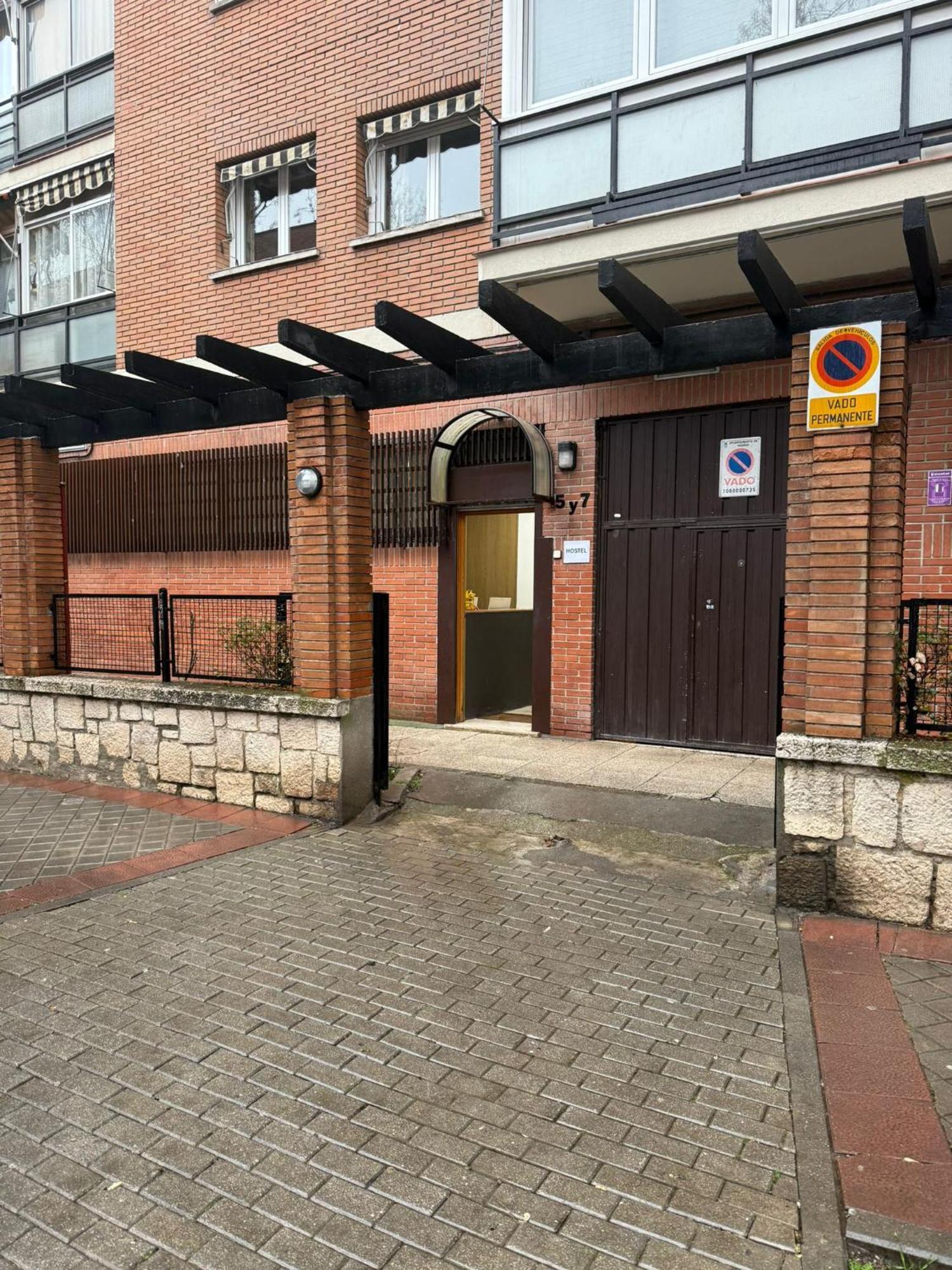 מדריד Hostel Puerta Del Angel מראה חיצוני תמונה